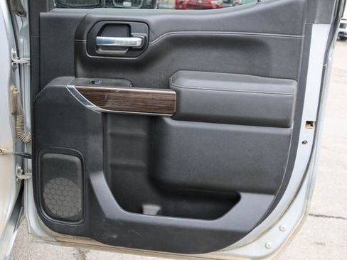 Used 2021 Chevrolet Silverado 1500 RST image 18