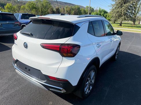 Used 2022 Buick Encore GX Essence w/ Advanced Technology Package AWD/4WD image 4