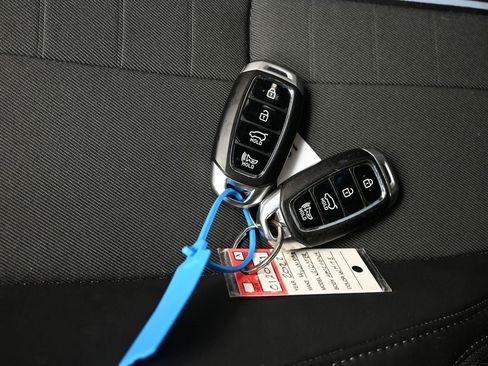 Used 2022 Hyundai Veloster N image 30