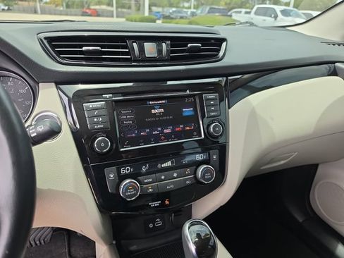 Used 2022 Nissan Rogue Sport SV AWD/4WD image 25