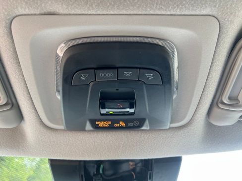 Used 2023 Toyota Corolla Cross XLE AWD/4WD image 25
