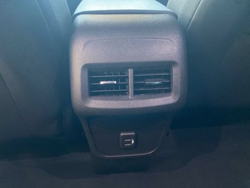 Used 2024 Chevrolet Equinox LT AWD/4WD image 10
