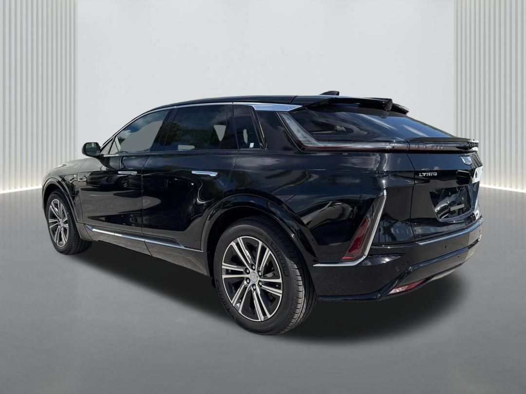 New 2026 Cadillac Lyriq Luxury RWD image 7