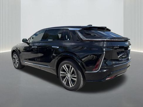 New 2026 Cadillac Lyriq Luxury RWD image 7