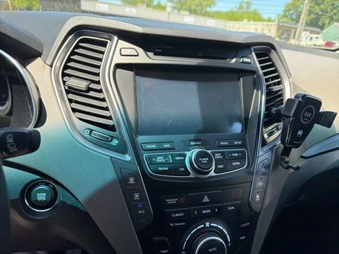 Used 2016 Hyundai Santa Fe Limited w/ Option Group 04 AWD/4WD image 10