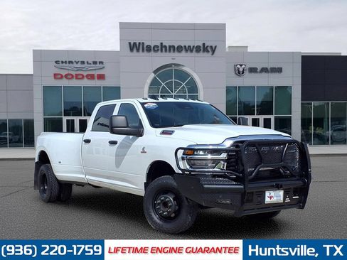 Used 2026 RAM 3500 Tradesman w/ Chrome Appearance Group A AWD/4WD image 1