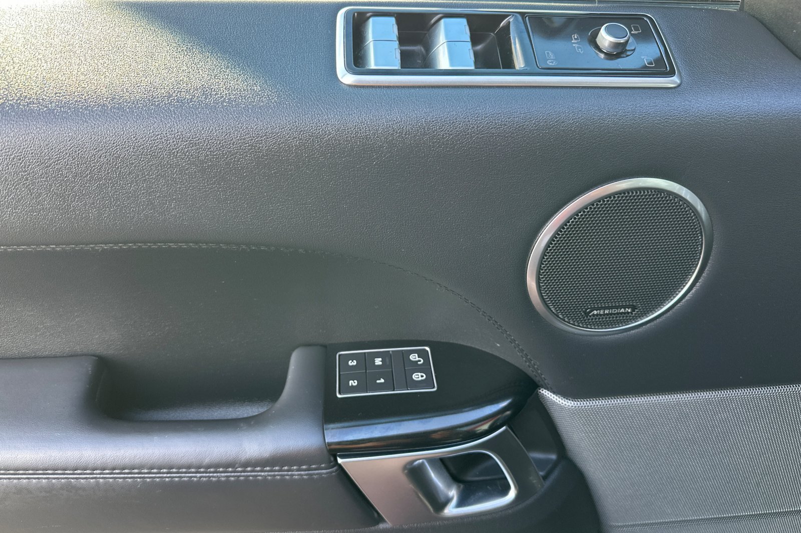 Used 2019 Land Rover Range Rover Sport HSE AWD/4WD image 11