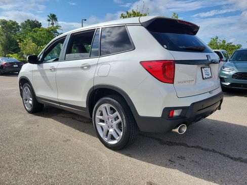 Used 2024 Honda Passport EX-L image 4