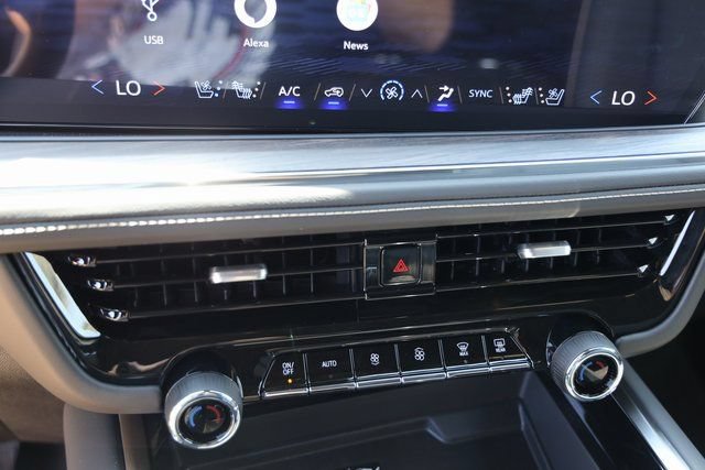 New 2025 Chevrolet Tahoe Premier w/ Sun And Tow Package RWD image 24