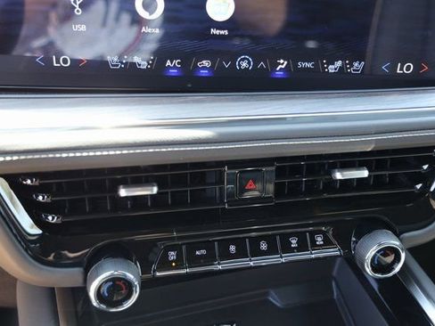 New 2025 Chevrolet Tahoe Premier w/ Sun And Tow Package RWD image 24