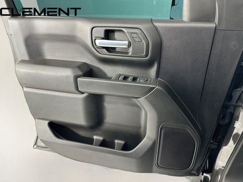 Used 2021 Chevrolet Silverado 1500 Custom image 23