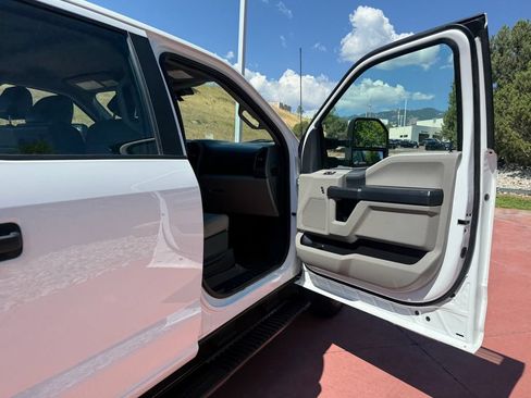 Used 2022 Ford F250 XL w/ Power Equipment Group AWD/4WD image 25