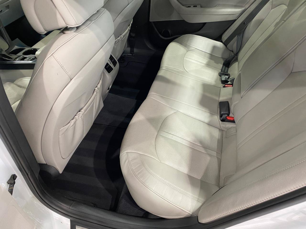 Used 2017 Hyundai Sonata Limited w/ Ultimate Package 04 FWD image 19