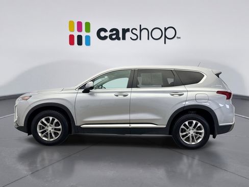 Used 2020 Hyundai Santa Fe SE image 2