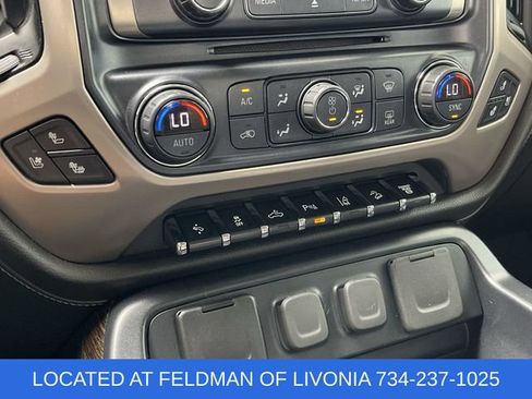 Used 2019 GMC Sierra 2500 Denali w/ Duramax Plus Package AWD/4WD image 17