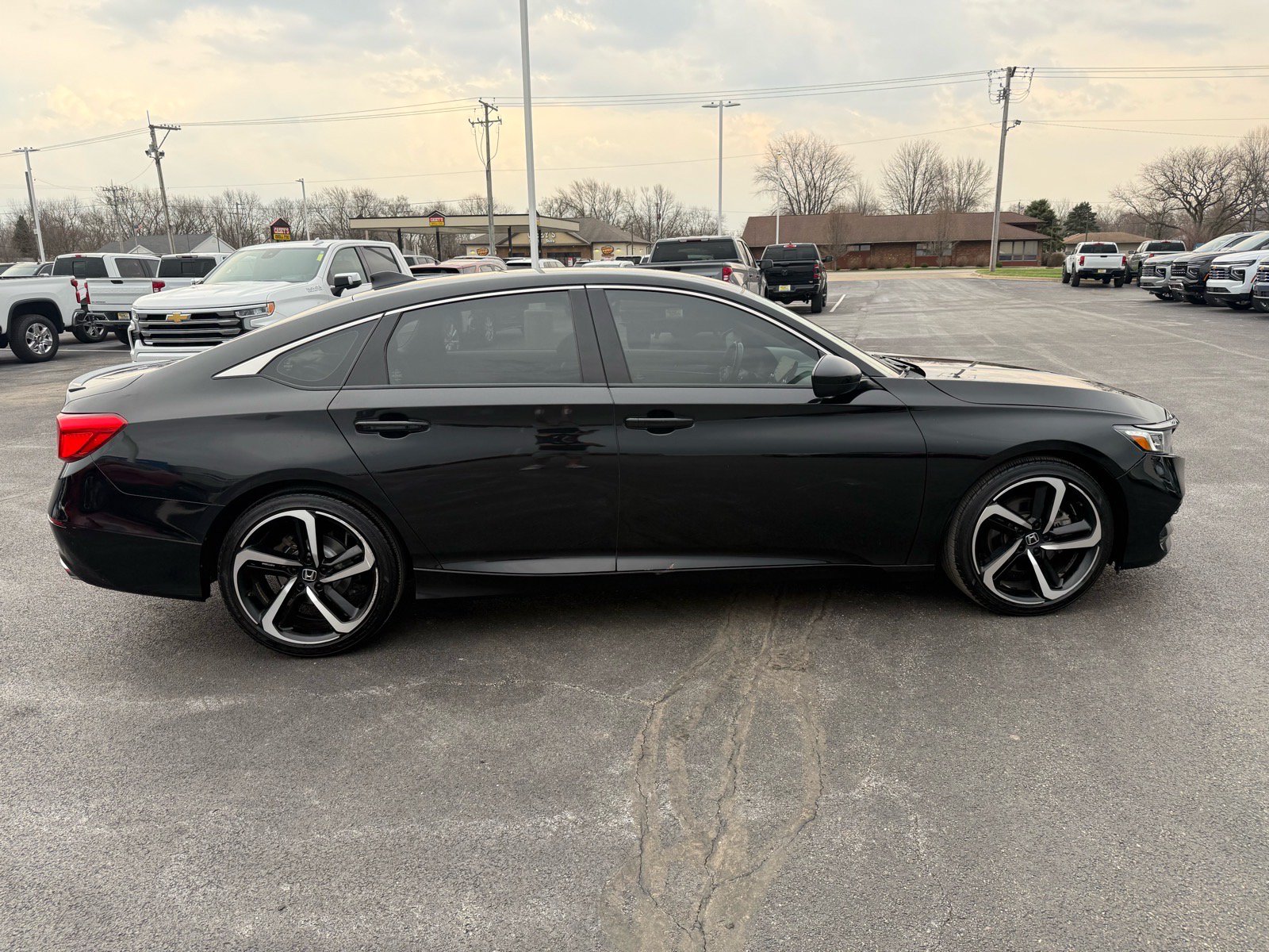 Used 2018 Honda Accord Sport image 6