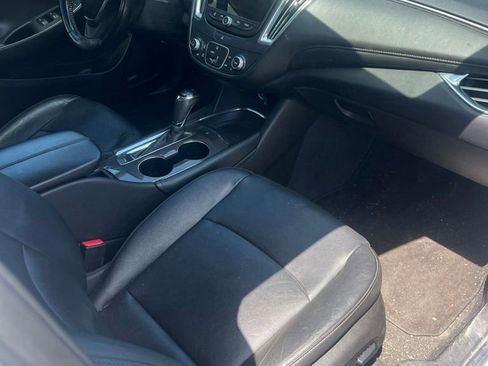 Certified 2018 Chevrolet Malibu LT w/ Leather Package FWD image 21