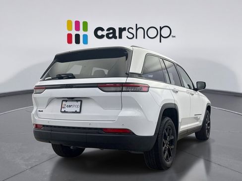 Used 2024 Jeep Grand Cherokee Altitude image 5