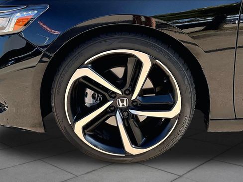 Used 2022 Honda Accord Sport image 10