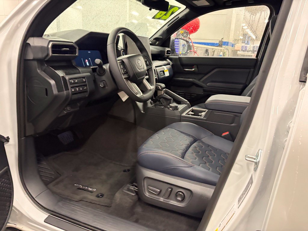 Used 2026 Toyota 4Runner Platinum AWD/4WD image 13