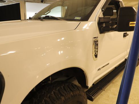 Used 2022 Ford F350 XL w/ Power Equipment Group image 3