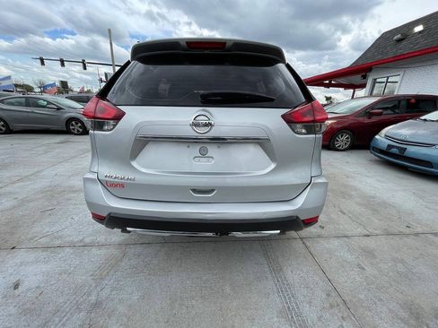 Used 2017 Nissan Rogue S FWD image 8