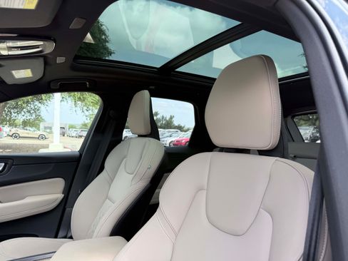Certified 2026 Volvo XC60 B5 Plus AWD/4WD image 14