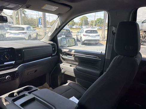 Used 2024 Chevrolet Silverado 1500 LT AWD/4WD image 11