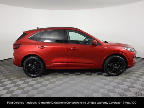Certified 2023 Ford Escape ST-Line Elite image 3