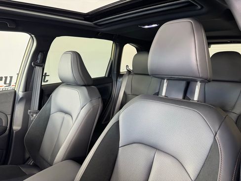 Used 2026 Subaru Forester Touring w/ Touring Package image 3