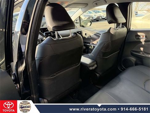 Used 2021 Toyota Prius XLE image 15