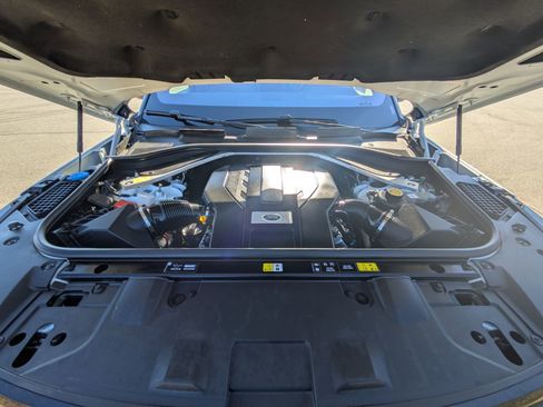 Certified 2023 Land Rover Range Rover SE image 31