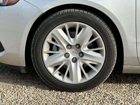 Used 2014 Chevrolet Impala LS w/ LS Convenience Package image 23