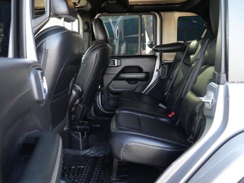 Used 2019 Jeep Wrangler Unlimited Sahara w/ Safety Group image 21