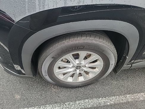 Used 2025 Toyota Grand Highlander AWD Hybrid image 2