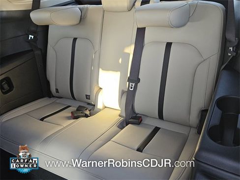 Used 2025 MAZDA CX-90 3.3 Turbo w/ Premium Sport Pkg image 9