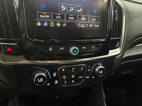 Used 2023 Chevrolet Traverse LT AWD/4WD image 28