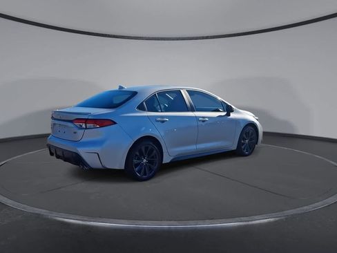 Used 2023 Toyota Corolla SE image 8