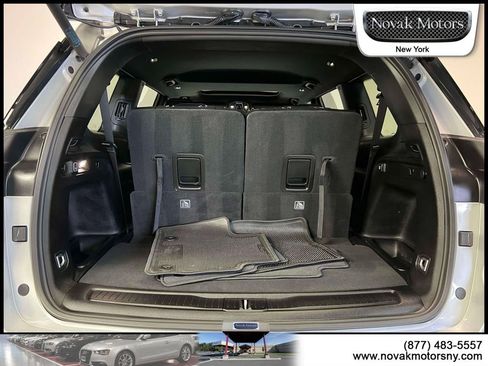 Used 2024 Jeep Grand Cherokee L Altitude image 12