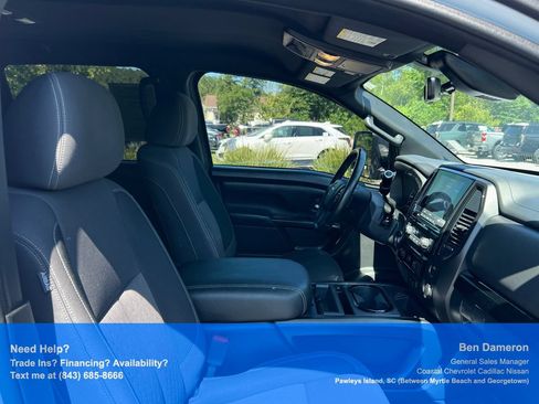 Used 2024 Nissan Titan SV w/ SV Convenience Package RWD image 23
