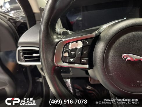 Used 2019 Jaguar XE Prestige RWD image 32
