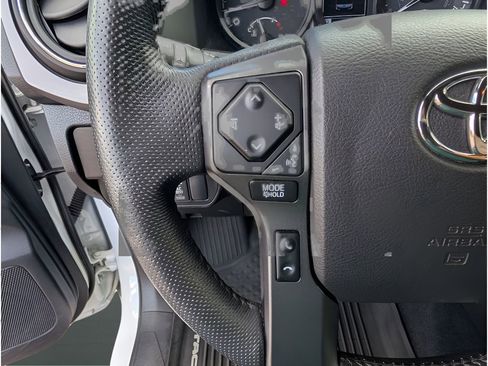 Used 2023 Toyota Tacoma TRD Sport w/ TRD Premium Sport Package AWD/4WD image 21