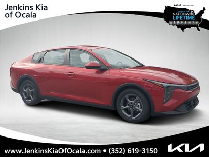 New 2025 Kia K4 LXS