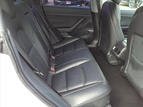 Used 2021 Tesla Model 3 Standard Range Plus image 13