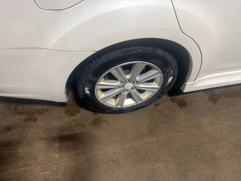 Used 2012 Subaru Legacy 2.5i Premium w/ All-Weather Pkg AWD/4WD image 16