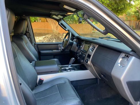 Used 2016 Ford Expedition Limited AWD/4WD image 68