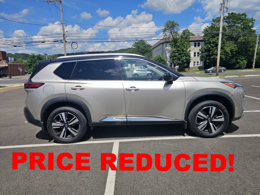 Used 2021 Nissan Rogue Platinum AWD/4WD image 1