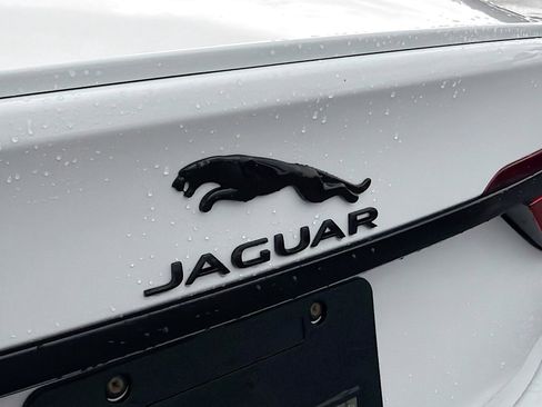 Used 2024 Jaguar XF R-Dynamic SE image 11