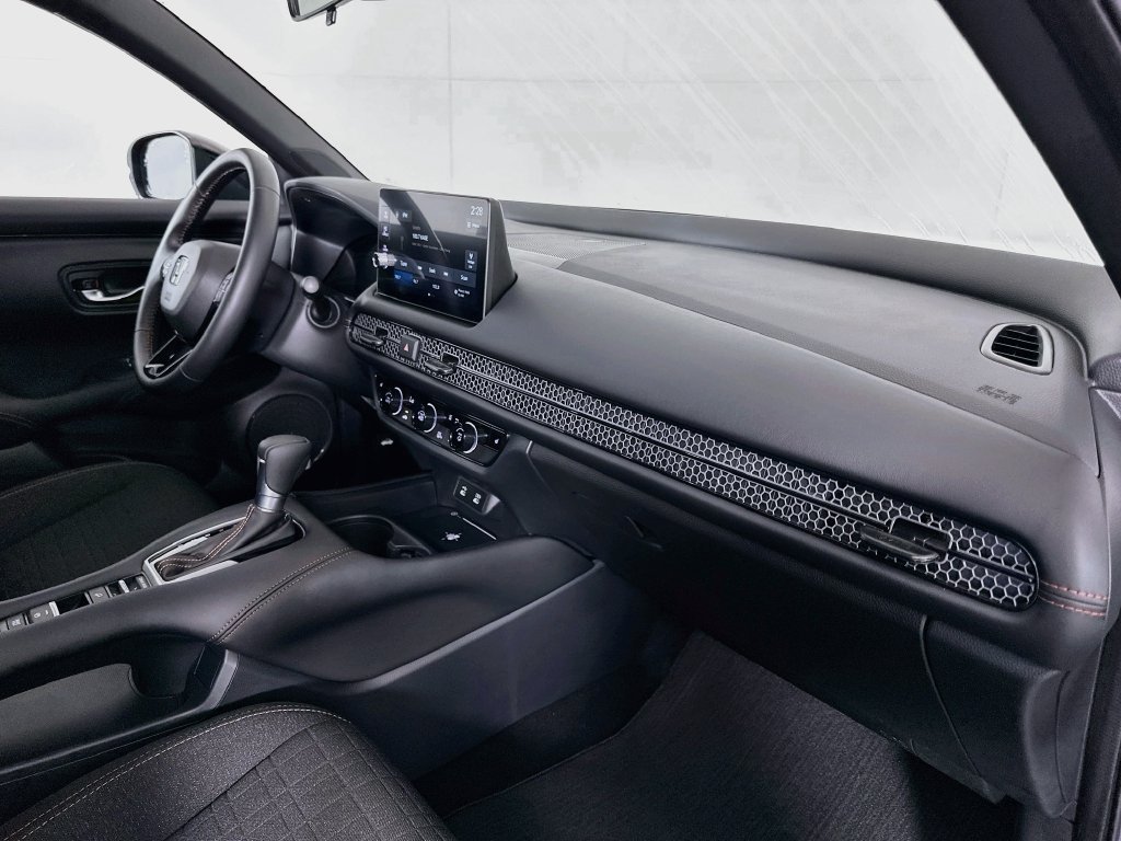 Certified 2027 Honda HR-V Sport image 27