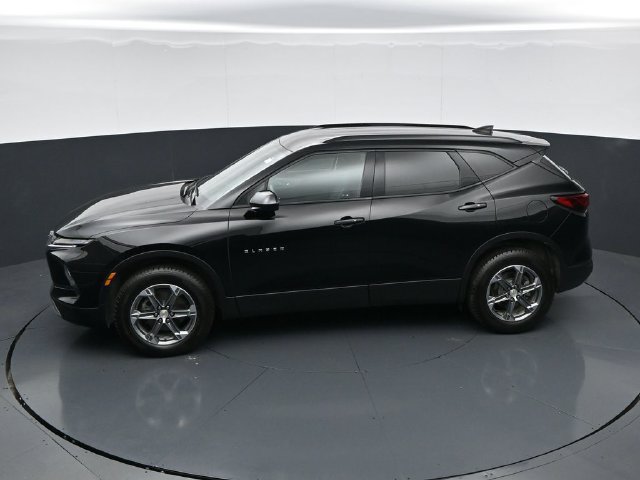 Used 2024 Chevrolet Blazer LT w/ Convenience Package FWD image 36